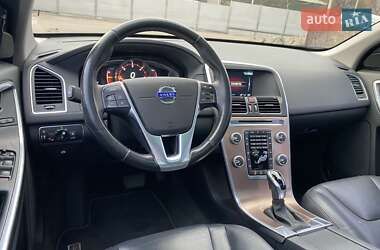 Внедорожник / Кроссовер Volvo XC60 2016 в 