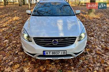 Внедорожник / Кроссовер Volvo XC60 2015 в 