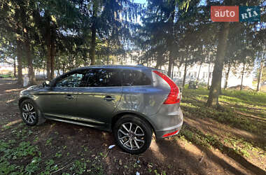 Внедорожник / Кроссовер Volvo XC60 2016 в Почаеве