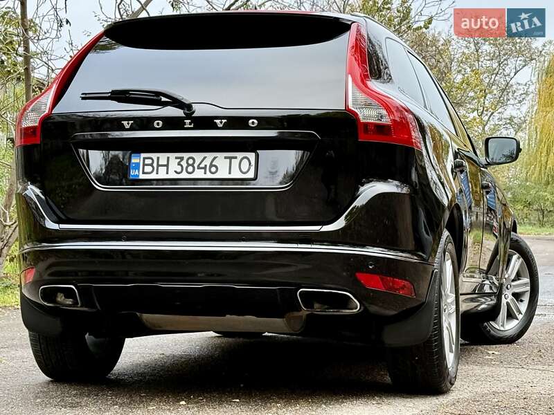 Внедорожник / Кроссовер Volvo XC60 2015 в Одессе
