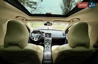 Внедорожник / Кроссовер Volvo XC60 2015 в 