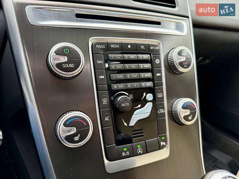 Внедорожник / Кроссовер Volvo XC60 2015 в Одессе