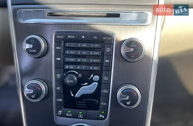 Внедорожник / Кроссовер Volvo XC60 2014 в 