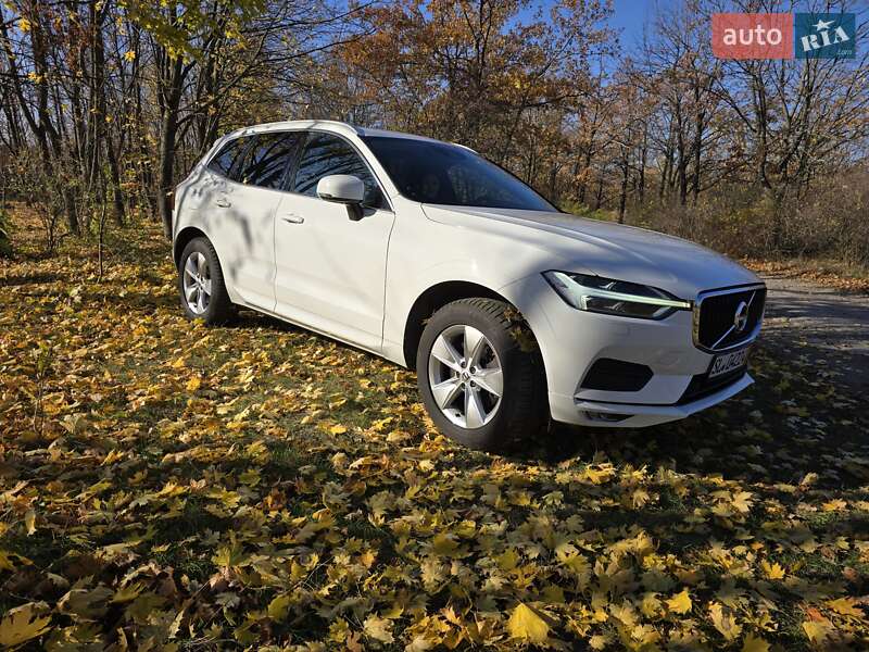 Внедорожник / Кроссовер Volvo XC60 2017 в Южноукраинске