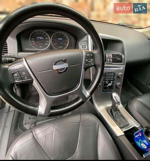 Внедорожник / Кроссовер Volvo XC60 2012 в Одессе