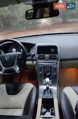 Внедорожник / Кроссовер Volvo XC60 2012 в Светловодске