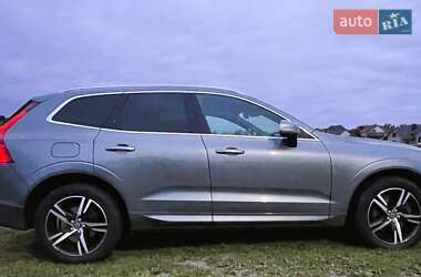 Внедорожник / Кроссовер Volvo XC60 2018 в 