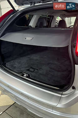 Внедорожник / Кроссовер Volvo XC60 2015 в 