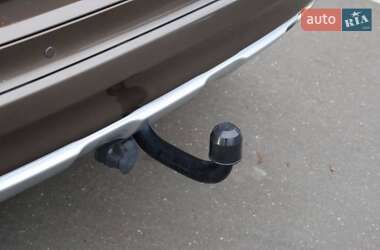 Внедорожник / Кроссовер Volvo XC60 2015 в 