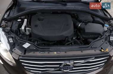 Внедорожник / Кроссовер Volvo XC60 2015 в 