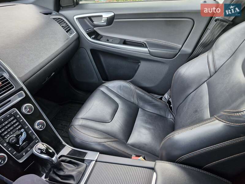 Позашляховик / Кросовер Volvo XC60 2017 в Миргороді