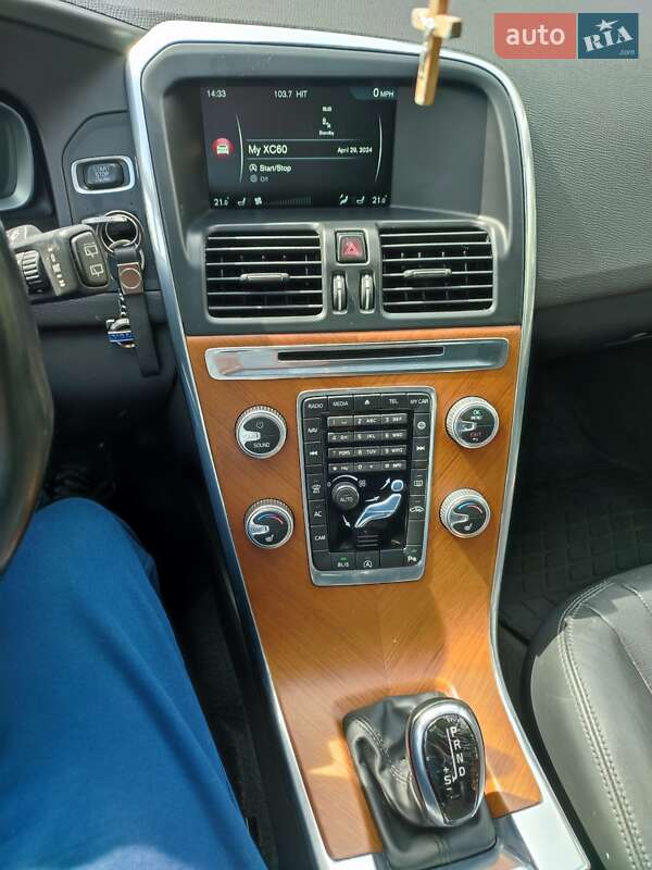 Внедорожник / Кроссовер Volvo XC60 2016 в Ровно фото 24 Внедорожник / Кроссовер Volvo XC60 2016 в Ровно