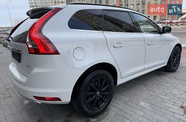 Внедорожник / Кроссовер Volvo XC60 2016 в Киеве