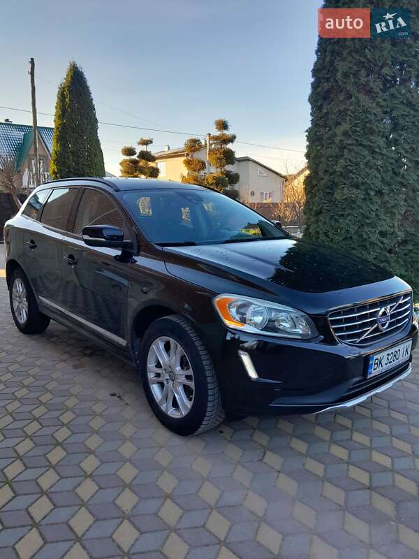Внедорожник / Кроссовер Volvo XC60 2014 в 
