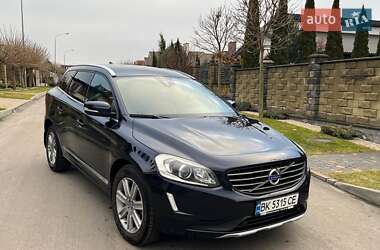 Внедорожник / Кроссовер Volvo XC60 2015 в 