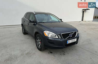 Внедорожник / Кроссовер Volvo XC60 2011 в 