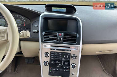 Внедорожник / Кроссовер Volvo XC60 2011 в 