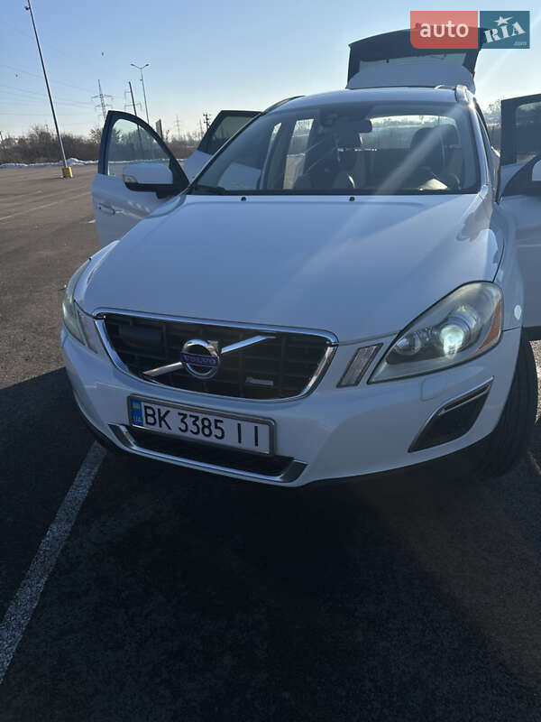 Позашляховик / Кросовер Volvo XC60 2012 в Рівному