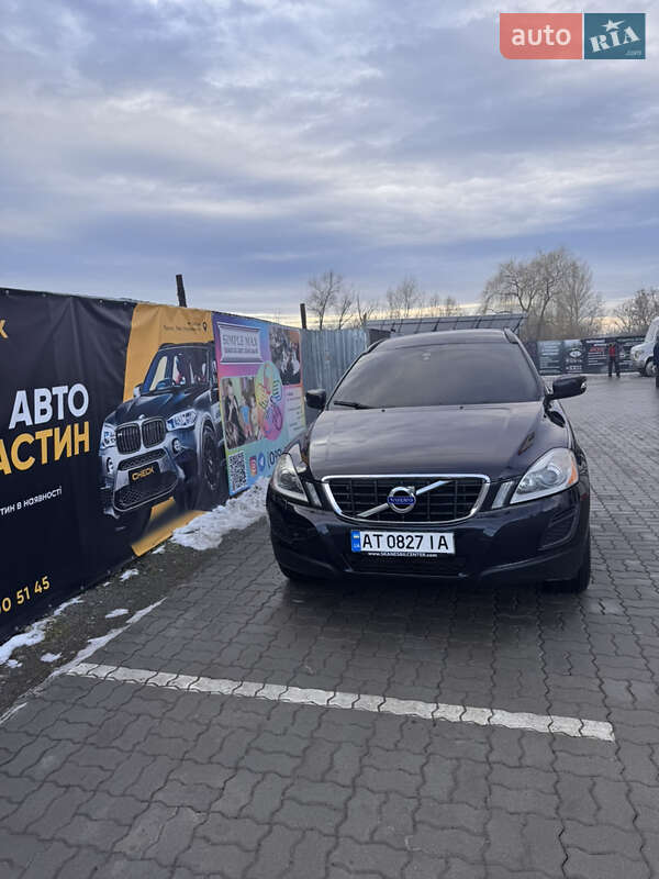 Внедорожник / Кроссовер Volvo XC60 2012 в 