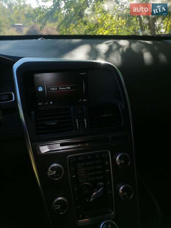 Позашляховик / Кросовер Volvo XC60 2015 в Києві