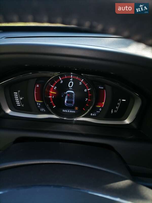 Позашляховик / Кросовер Volvo XC60 2015 в Києві