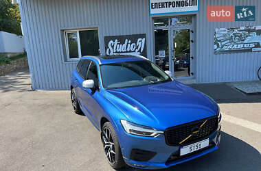 Внедорожник / Кроссовер Volvo XC60 2017 в 
