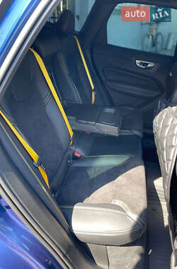 Внедорожник / Кроссовер Volvo XC60 2017 в 