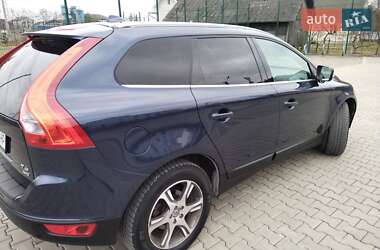 Внедорожник / Кроссовер Volvo XC60 2012 в 