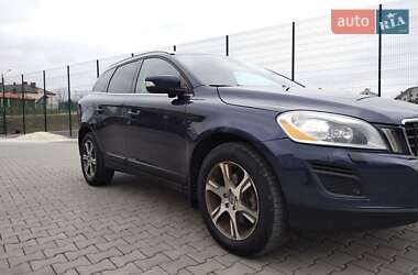Внедорожник / Кроссовер Volvo XC60 2012 в 
