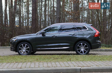 Внедорожник / Кроссовер Volvo XC60 2021 в 