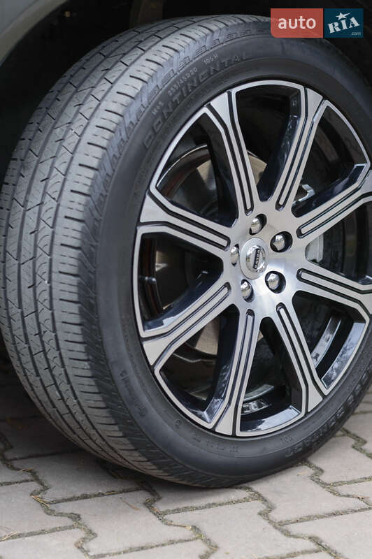 Внедорожник / Кроссовер Volvo XC60 2021 в Львове