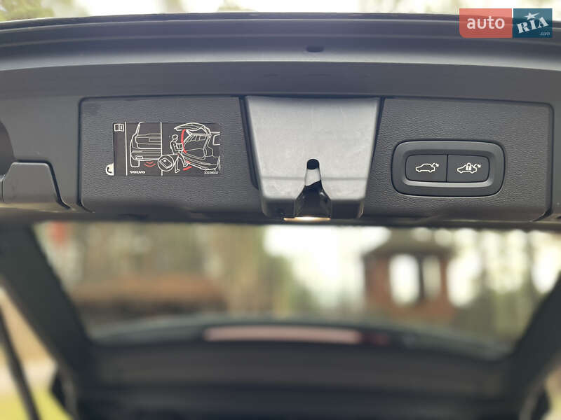 Внедорожник / Кроссовер Volvo XC60 2021 в Львове