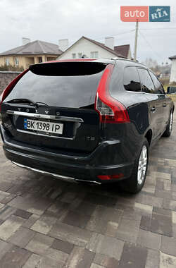 Внедорожник / Кроссовер Volvo XC60 2014 в Ровно