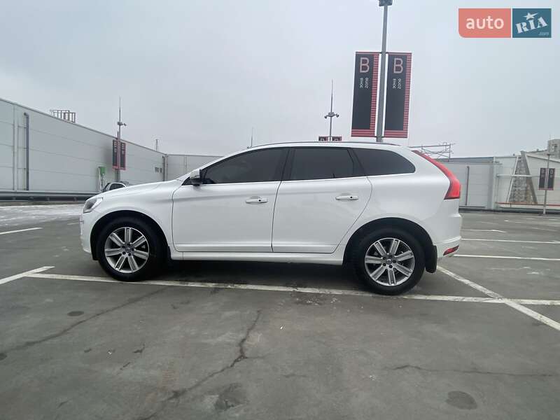 Позашляховик / Кросовер Volvo XC60 2017 в Києві