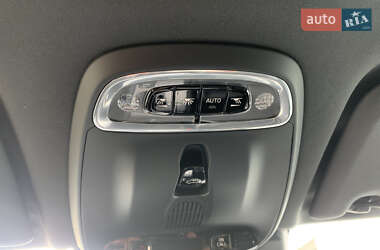 Внедорожник / Кроссовер Volvo XC60 2021 в 