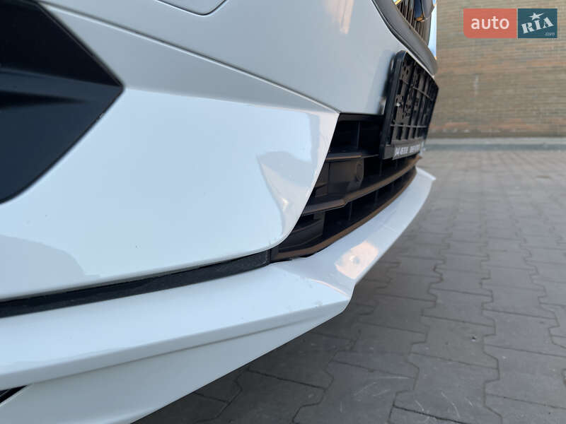 Внедорожник / Кроссовер Volvo XC60 2018 в Казатине