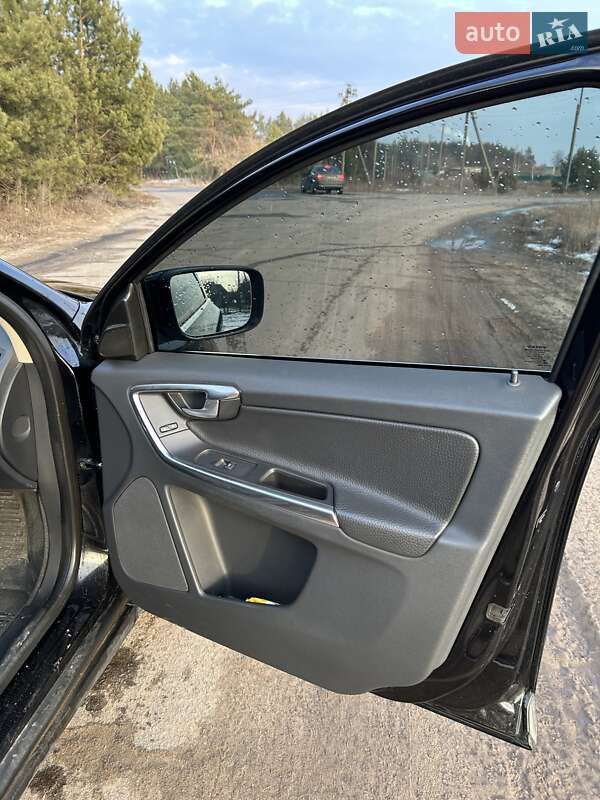 Внедорожник / Кроссовер Volvo XC60 2013 в Заречном фото 13 Внедорожник / Кроссовер Volvo XC60 2013 в Заречном