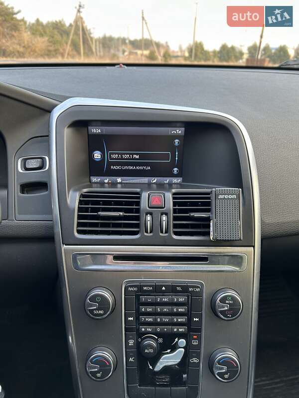 Позашляховик / Кросовер Volvo XC60 2013 в Зарічному