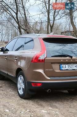 Внедорожник / Кроссовер Volvo XC60 2012 в Киеве