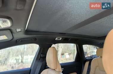 Внедорожник / Кроссовер Volvo XC60 2020 в 