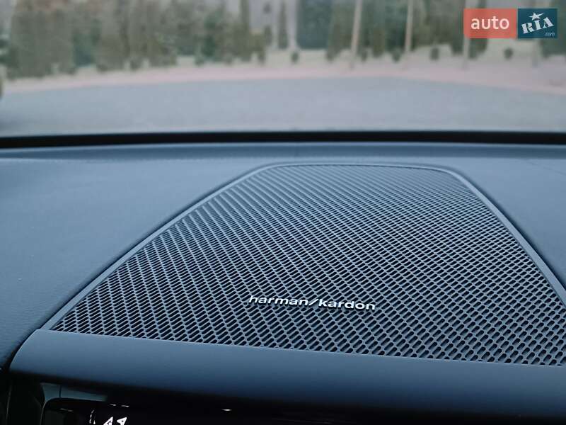 Внедорожник / Кроссовер Volvo XC60 2021 в Киеве