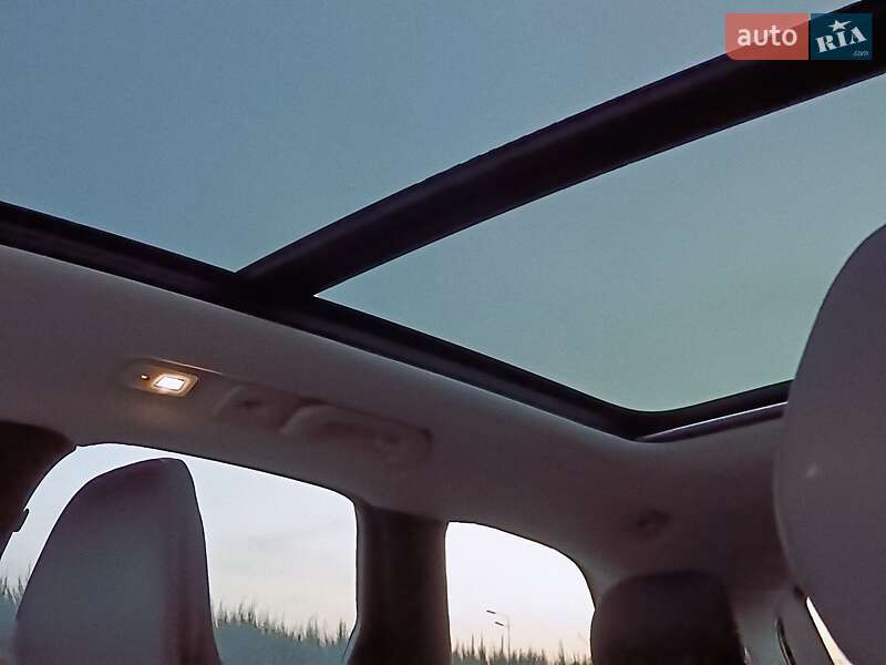 Внедорожник / Кроссовер Volvo XC60 2021 в Киеве