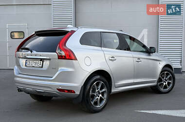 Внедорожник / Кроссовер Volvo XC60 2017 в 