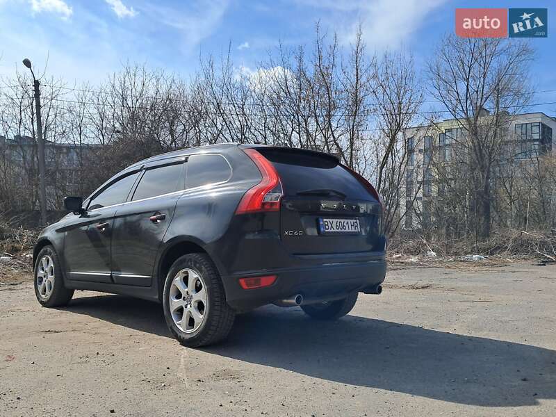 Внедорожник / Кроссовер Volvo XC60 2012 в Хмельницком