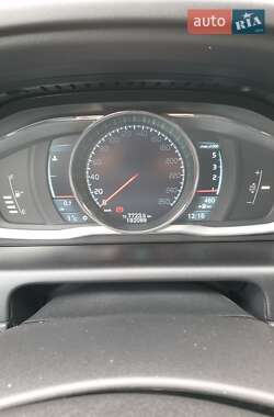 Внедорожник / Кроссовер Volvo XC60 2013 в 