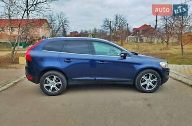 Внедорожник / Кроссовер Volvo XC60 2013 в 