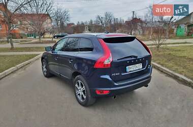 Внедорожник / Кроссовер Volvo XC60 2013 в 