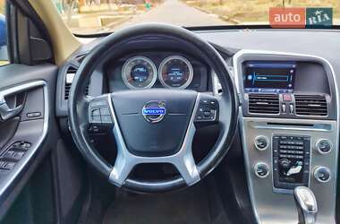Внедорожник / Кроссовер Volvo XC60 2013 в 