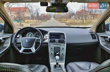 Внедорожник / Кроссовер Volvo XC60 2013 в 
