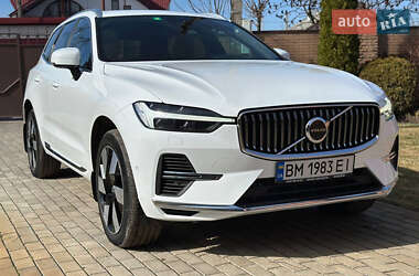 Внедорожник / Кроссовер Volvo XC60 2023 в 